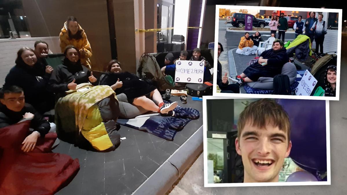 perthnow's tweet photo. BREAKING: Perth people have proven once again they are willing to line up for anything as diehard fans spent the night out the front of US fast food giant Taco Bell’s brand new WA restaurant! 🌮🔔  https://t.co/8qufeeZ3nB #perthnews https://t.co/gZW4NDAuo9
