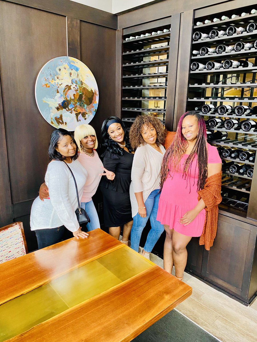 Bougie 💚Brunch 💕Cuties 
#BrunchBabes #brunchinthecity #brunchinbuffalo