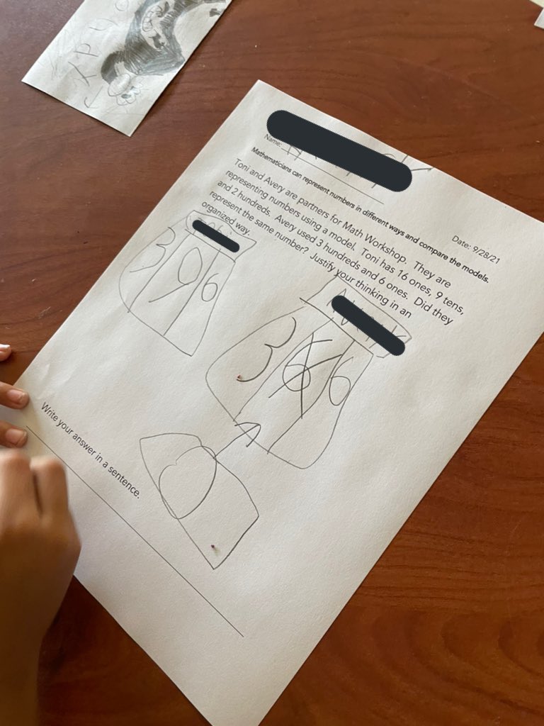 ms_panek's tweet photo. We had such an awesome experience at Lab School 60 with Ms. Klein’s kindergarteners today! They welcomed us into their classroom and showed us how they represented different numbers using ones, tens, and hundreds! They also shared fun math games with us! #BUBlockAMath https://t.co/lBUdRWlavY