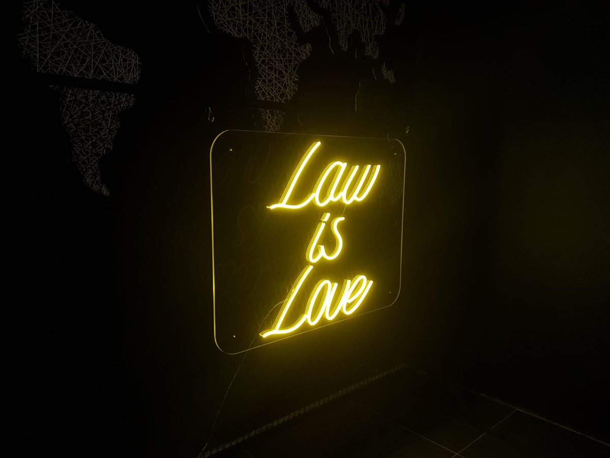 Mesleğimizi aşkla icra edişimiz duvarlarımızda somutlaştı: