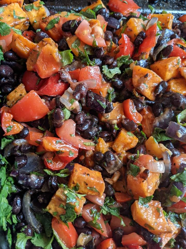 This yummy South American style sweet potato is going into some warming, crumbly pastry to become pasties for the St Ives Farmers Market this Thursday from 9am - 2:30pm in the Guildhall. We will also have a selection of our cakes this week.

#Vegan #cornwall #veganfood #StIves