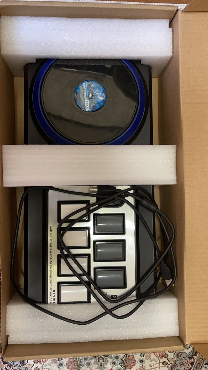 manakzh's tweet image. さぁ行ってらっしゃい！
我が大切な弐寺コントローラー！(｀・ω・)ゞ
JCSさんよろしくお願い致しますm(__)m