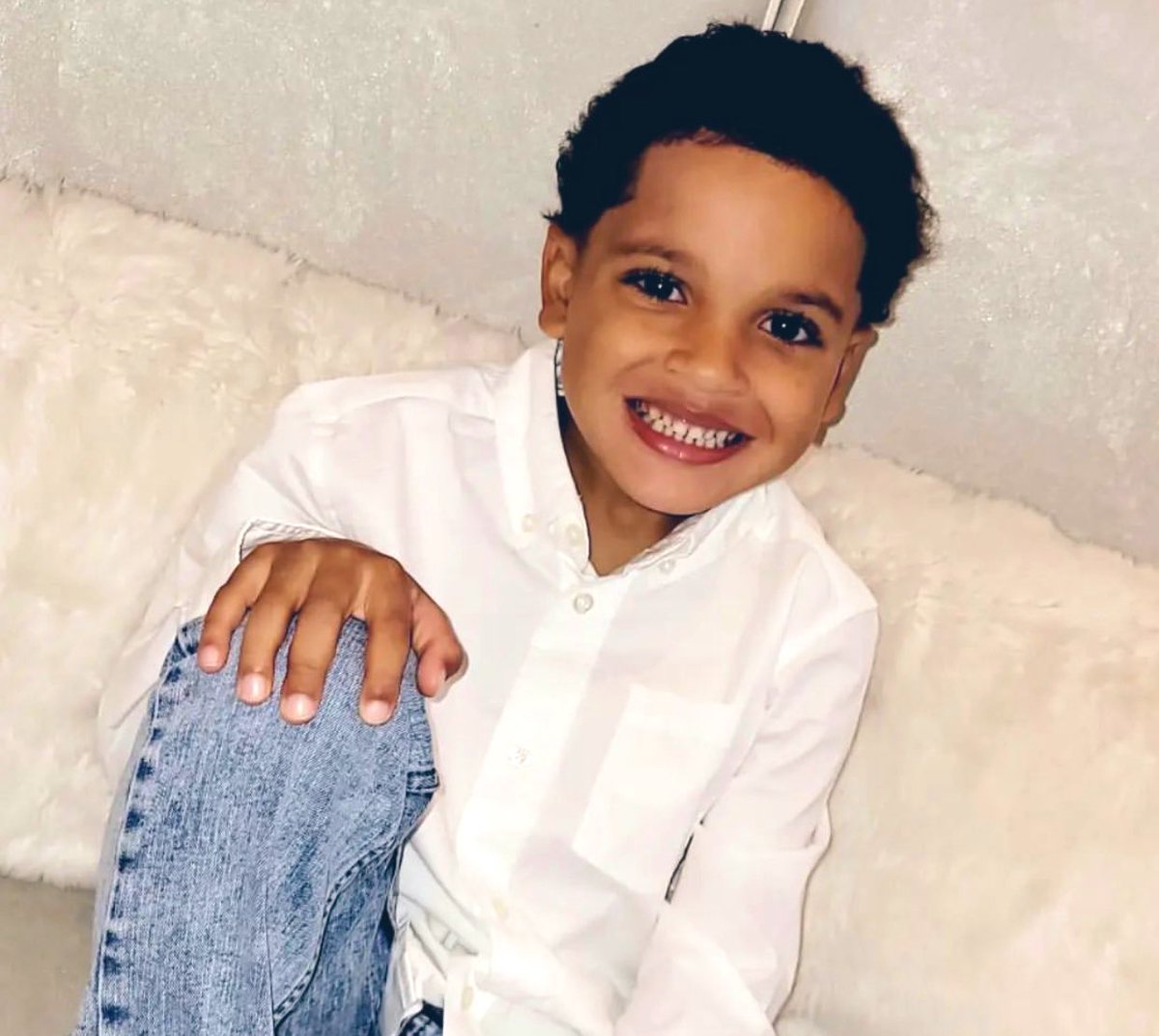 akperera's tweet photo. My favorite lil’Texan is 6!! 💙 #BlakeWilliam https://t.co/uR1p7eOh3E