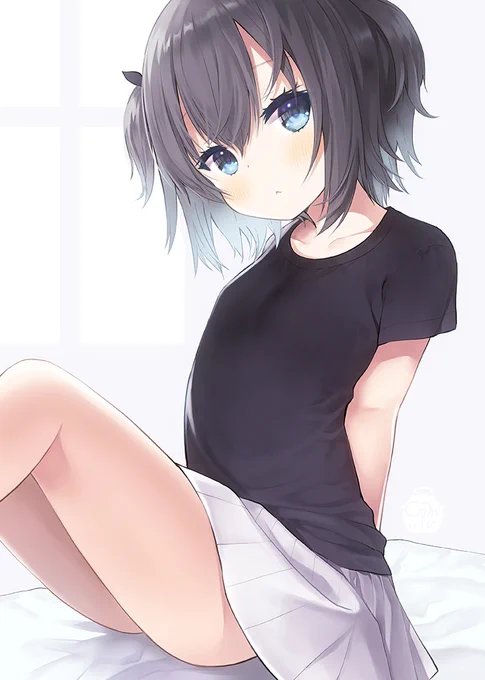 窓辺の少女。頭部は21UXで描いたけど液タブ壊れて、身体は新しく届いた22FHDで描きました。まあ変わんないよね('ω`) 
