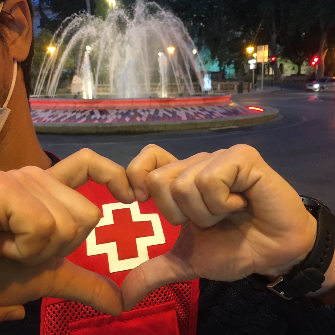 CreuRojaBalears's tweet photo. ❤️ Dia Mundial del Cor.
El cor de les persones que formen part de la Creu Roja té una forma especial. #SortQueHiSou #Imparables https://t.co/FhSKVCdtKs