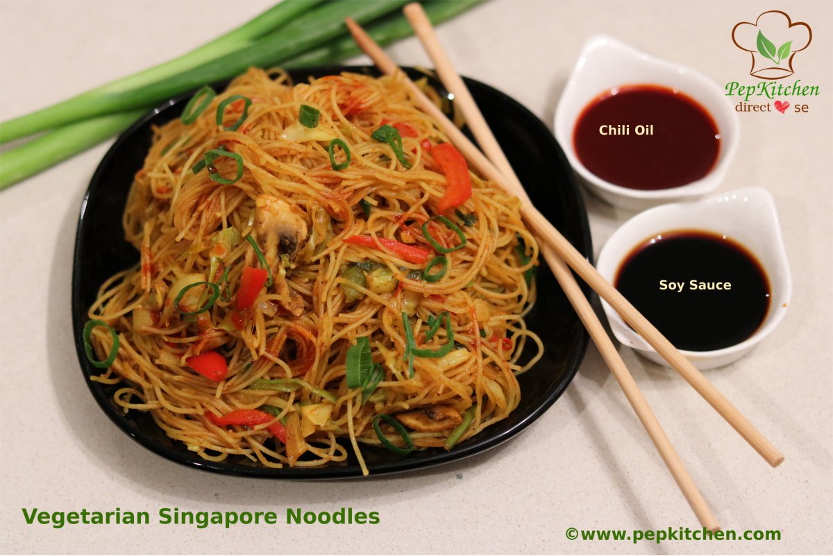 pepkitchen's tweet photo. Vegetarian Singapore Noodles 
#lockdownrecipes
#pepkitchen
#foodblogger
#foodpics
#glutenfree
#vegan
#singaporenoodles
#easytomake
#currypowder
#vegetarian
#noodles
#ricenoodles
#foodiesofinstagram
#foodie
#foodgasm
#foodgawker
#foodstyling

https://t.co/jKKmSVlVAw https://t.co/RmWRw0GpMt