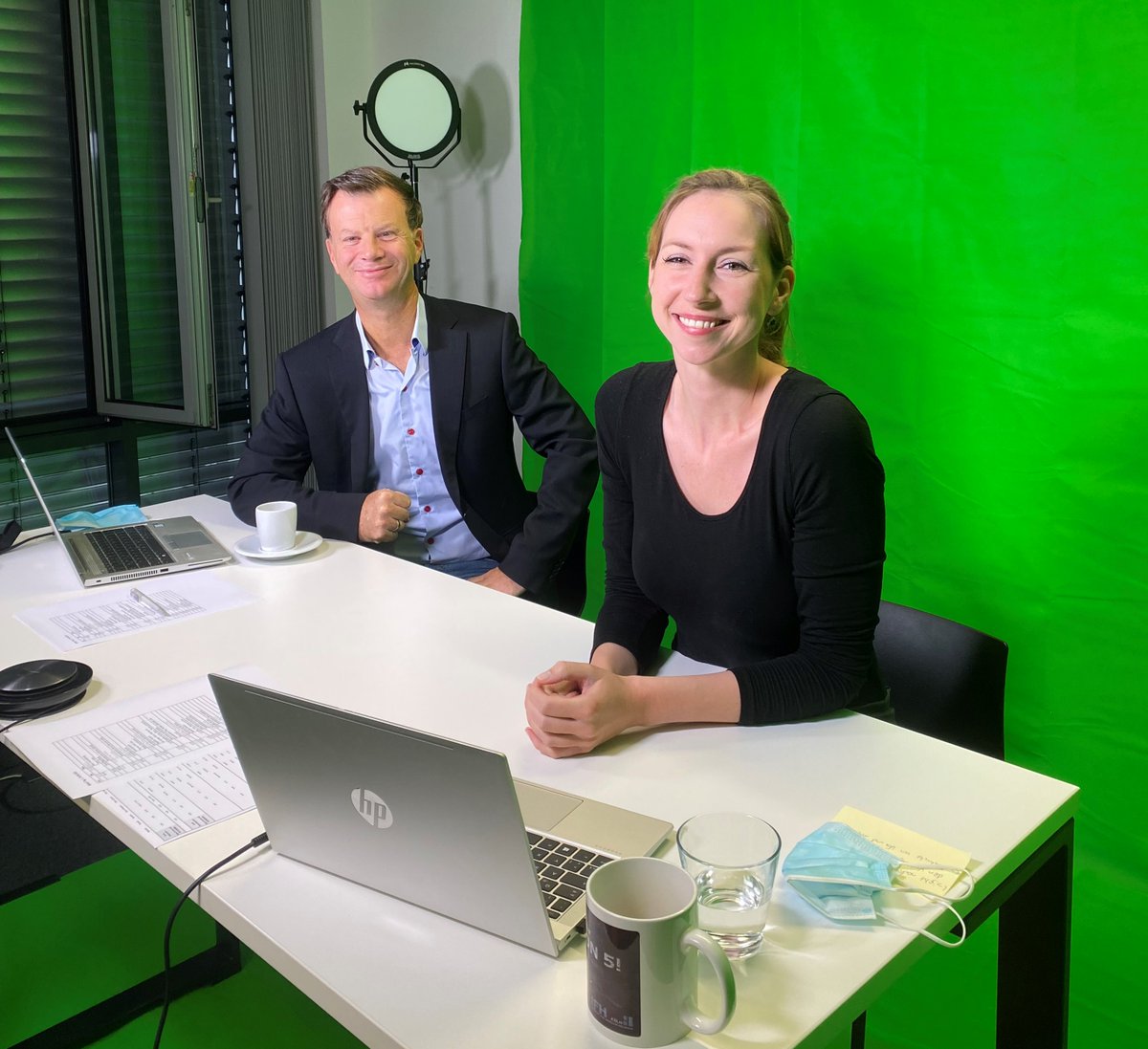 ECCKoeln's tweet photo. Wir stehen in den Startlöchern für das #ECCFORUM #DIGITAL 2021 live aus unserem Studio.
Aktuell beheben wir noch letzte Technikprobleme, wir starten aber in Kürze. Vielen Dank für euer Verständnis und bis gleich! https://t.co/eoyDWet7Bm