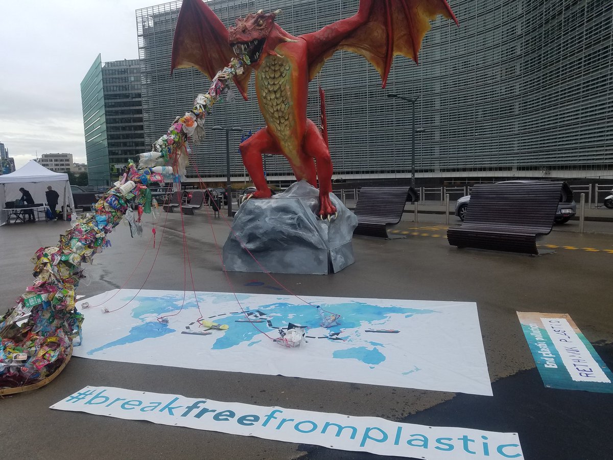 PierreCondamine's tweet photo. The plastic dragon is back in Brussels and spitting plastic waste all over the world.
This is the opportunity for the @EU_Commission to slay the dragon by banning plastic #wastetrade! https://t.co/cZhwmceGlM