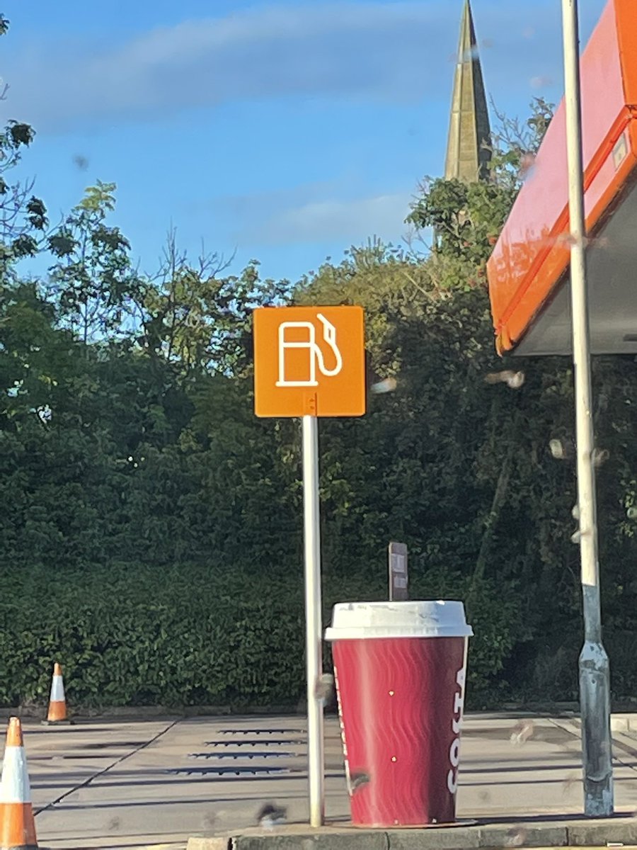 Even the petrol pump telling us tae boost 🖕