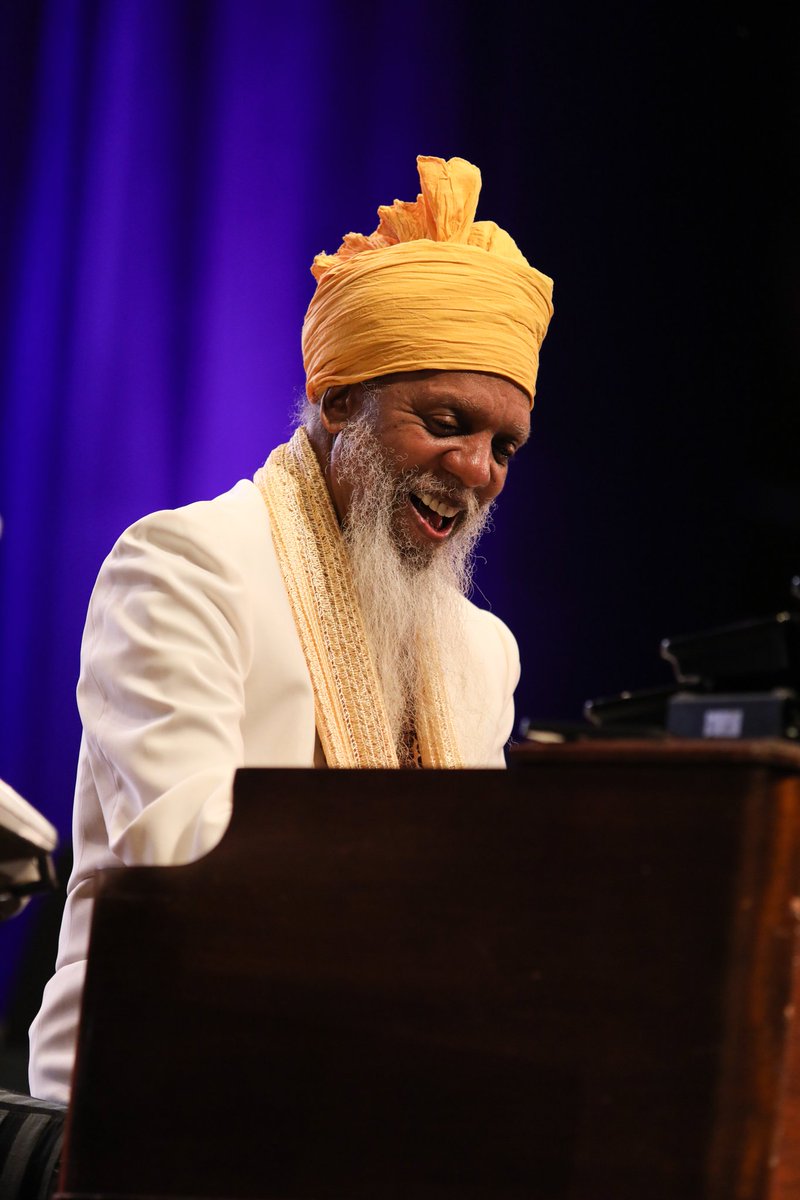 InternationalJazzDay (@intljazzday) on Twitter photo "I let my body play what’s in my heart. I play life instead of notes. I play what I lived." #DrLonnieSmith.
We join the world in mourning the loss of the great <a href="/NEAarts/">Nat'l Endow f/t Arts</a> #JazzMaster who died on 09/28 at 79. An authentic master and guru of the Hammond B-3 organ for over 6 decades "I let my body play what’s in my heart. I play life instead of notes. I play what I lived." #DrLonnieSmith.
We join the world in mourning the loss of the great <a href="/NEAarts/">Nat'l Endow f/t Arts</a> #JazzMaster who died on 09/28 at 79. An authentic master and guru of the Hammond B-3 organ for over 6 decades
