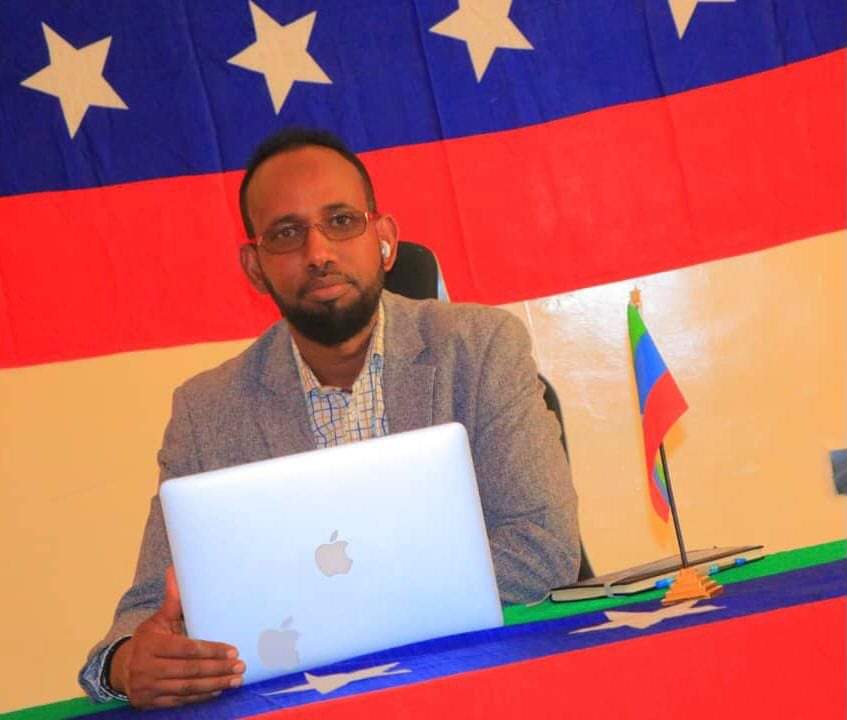 SRS_President's tweet photo. ONLF Central Committee Press release 
September 28, 2021 

Central Committee of the ONLF has suspended z chairmanship of former chairman Mr Abdirahman Mahdi on its extraordinary meeting held on January 23, 2021, therefore Mr Mahdi &amp; z small group with him cann't represent z ONLF. https://t.co/WawquTYBid