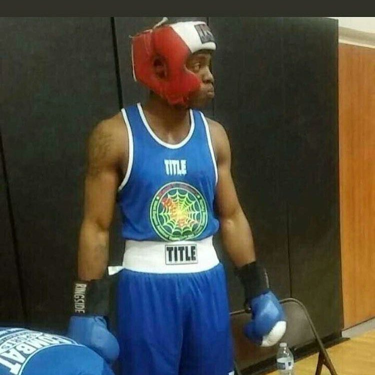 tahrimbrown90's tweet photo. #boxing #amatuerboxing #welterweightboxing #147 #Usaboxing #WBO #IBF https://t.co/BgsVtQ4hnO