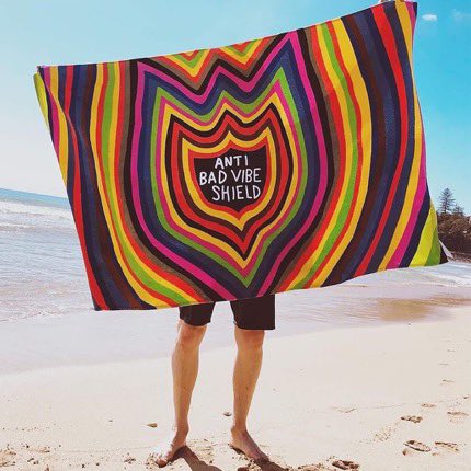 REGULATOR_WEB's tweet image. 近日販売開始◎
ポジティブなバイブスを発信するサーフエキスパートのOzzy Wright によって生み出されたAnti Bad Vibeシールドをモチーフにしたタオルとフード付きタオルが登場！
regulator.jp
#volcom #regulator #regcrew