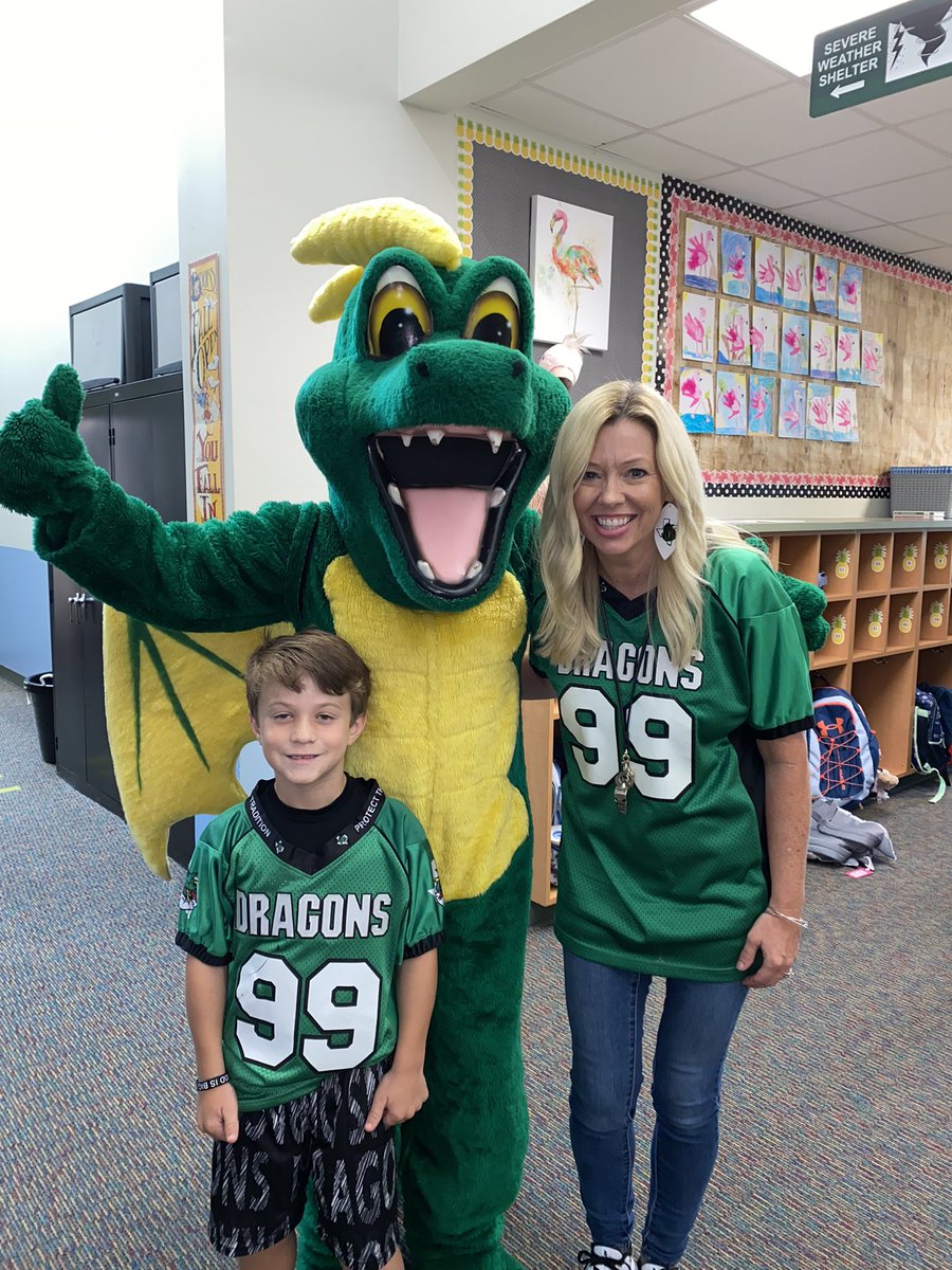 StumpyClass's tweet image. Charlie 🐉💚🤍🖤 @WGESdragons