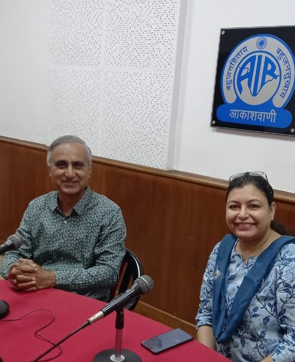 HospitalMagnus's tweet image. फिट उदयपुर में इस बार बात महिलाओं में माहवारी से जुड़ी समस्याओं पर। विशेषज्ञ हैं डॉ शिल्पा गोयल। तारीख़ 30 सितंबर, समय शाम 6 बजे, चैनल वही, आपका रेडियो लेक सिटी