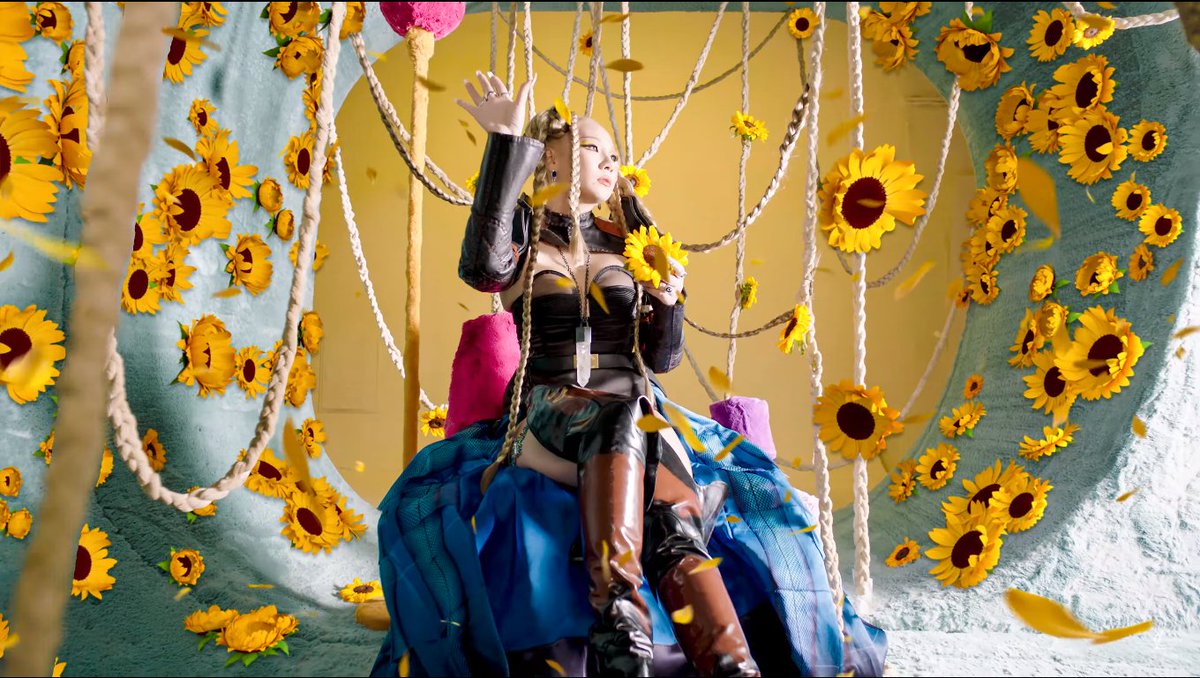 gvicentini1's tweet photo. vcs não tão entendendo eu to OBCECADO nesse look e nesse set amarelo
#🅰️✅🅿️♓️🅰️ #ALPHA #LOVERLIKEME #CLLOVERLIKEME #210929 #OUTNOW #LLM #CLLLM #CL #CHAELINCL #씨엘 https://t.co/qBJUpxsiBB