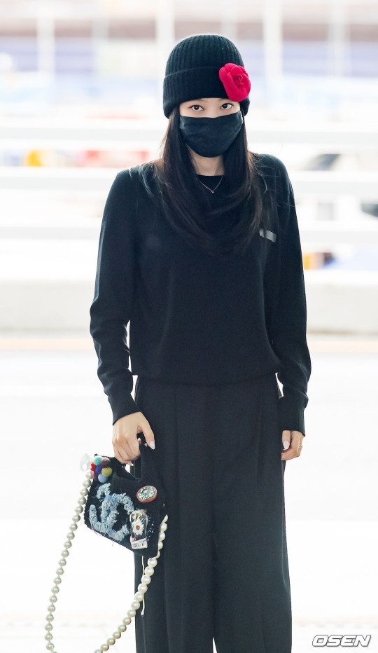 PHOTO】BLACKPINK ジェニー、スケジュールに参加するためフランスへ