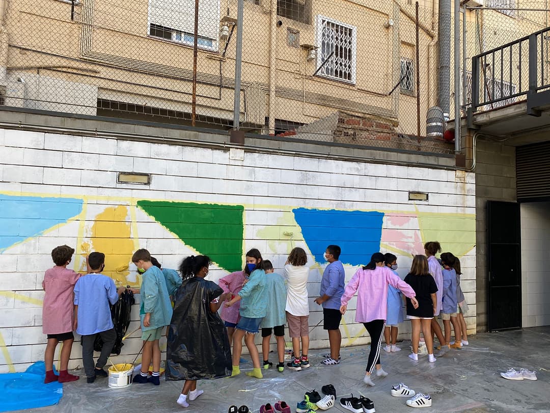 EscPublicaSAFA's tweet photo. Reprenem el #projectepati! #Grans comencem amb #6è i #5è.
#franges #convivència
#escolesméssostenibles https://t.co/pomQUdrSAL