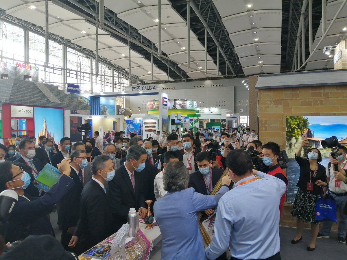 IranconsulateG's tweet photo. The Consulate General of I.R.Iran in Guangzhou set up national pavilion in the 2021 Guangdong 21Century Maritime Silk Road International Expo held on 23-26 September. 伊朗驻广州总领事馆在2021广东21世纪海上丝绸之路国际博览会设立国家馆。 https://t.co/uSYEaI5GR6