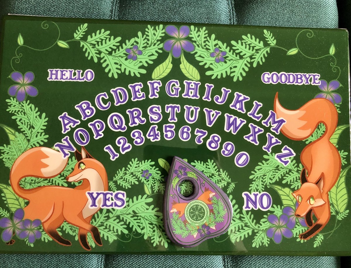 bonniegrrl's tweet photo. Forest Fox 🦊 #Ouija Board created by @MailoniKat is now in my #SpiritBoard collection. I love it so much!
❤️🌲🌲🌲🌲#TalkingBoard https://t.co/y9e9aien3f