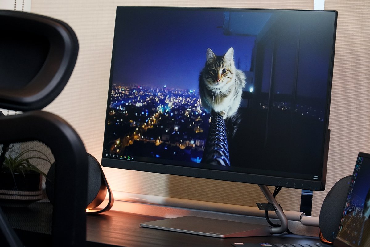What is 27 inches in size, has 2K resolution, and looks good wherever you place it? 🤔

The Lenovo Q27q-10! 

Stay tuned for the unboxing video of this uniquely MODERN monitor! 😉