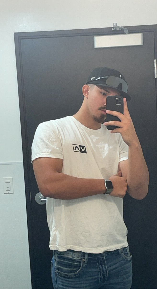 fonzydawg's tweet photo. ⚔️⚔️⚔️ https://t.co/k4E8Ur7z9A