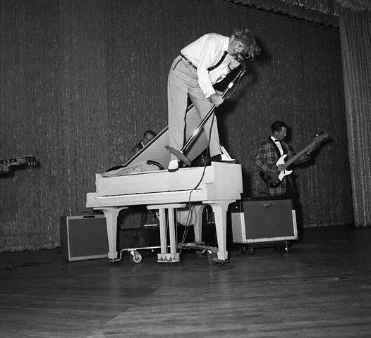 Happy Birthday to the Killer...Jerry Lee Lewis 86 today. 