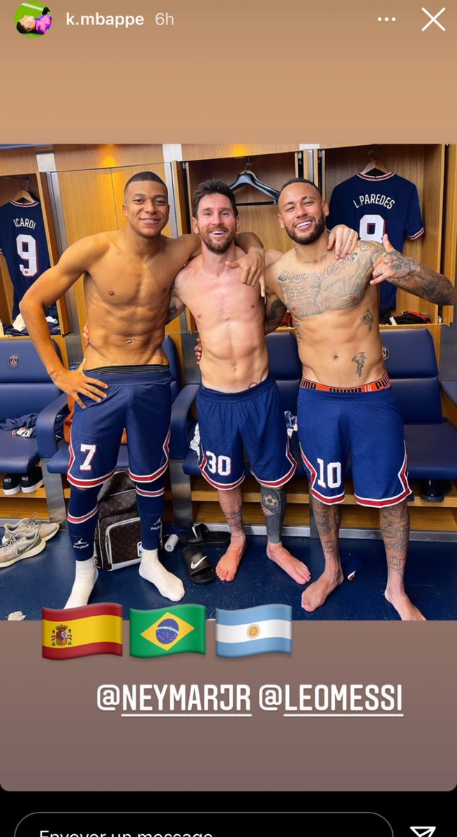 N18Srb's tweet photo. ptdddrrr ah bon kyky ? #PSGMCI https://t.co/2NbNW8eHKS