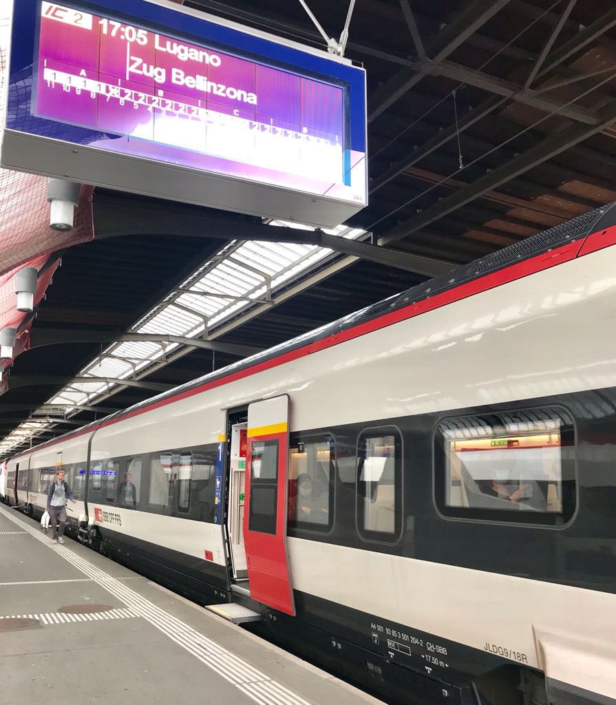 SwissAmbURC's tweet image. Boarding the 🚊 for the first time for the #URC2022 process “on the road to #Lugano”. Looking forward to meet our 🇺🇦 partners for our preparatory workshop #UkraineReformConference  Have a pleasant trip ✈️ to 🇨🇭! @Anatolii2611, @serainaru and @RybchenkoArtem