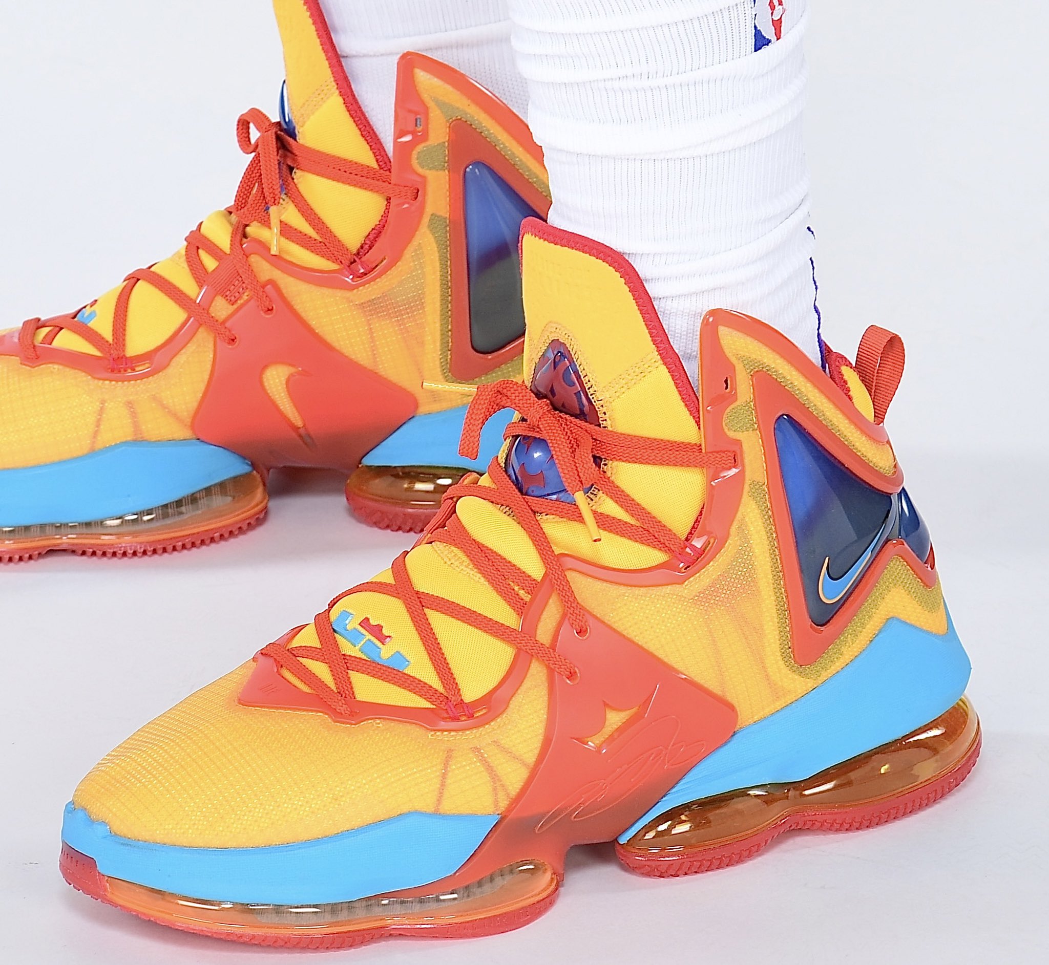 NBA KICKS X LeBron James in the Space Jam Nike LeBron 19 for NBAMediaDay NBAKicks https t XJk8CHLIVR X