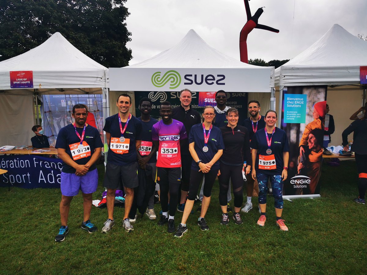desetres_m's tweet photo. Photo souvenir de l équipe @suezFR engagée ce week-end end sur l @Oxytrail.
Très fier de l'engagement de nos collaborateurs 👏👏 et de notre partenariat avec @aggloPVM 👍 https://t.co/TJINpiSdaZ
