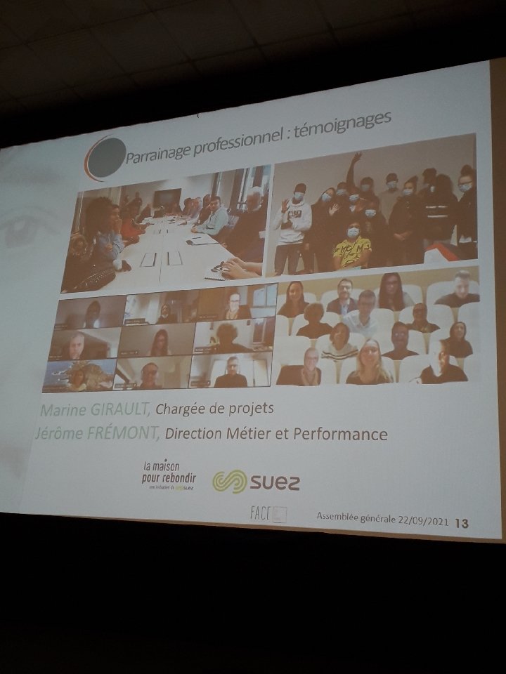 desetres_m's tweet photo. AG du @FACEValdeMarne
Double fierté :
- mise à l honneur de la promotion de parrainage @suezFR ➡️ 10 jeunes accompagnés par les collaborateurs @suezFR en 2021
- mon élection en tant que administrateur
Bravo à tous pour l'engagement au service de la jeunesse valomarnaise! https://t.co/wVuoK1zHpC