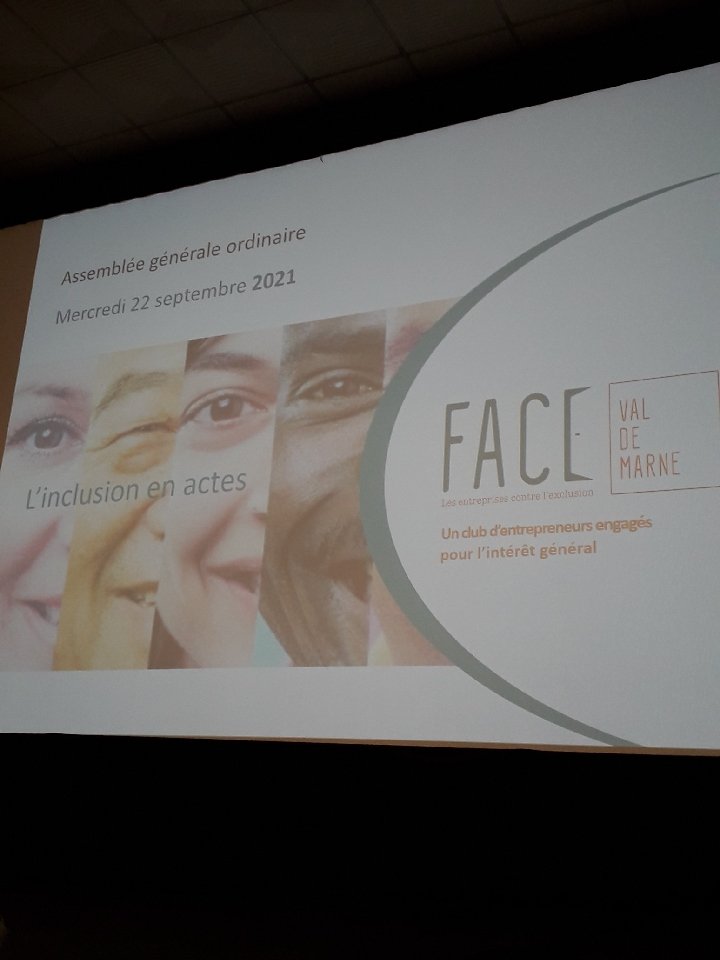 desetres_m's tweet photo. AG du @FACEValdeMarne
Double fierté :
- mise à l honneur de la promotion de parrainage @suezFR ➡️ 10 jeunes accompagnés par les collaborateurs @suezFR en 2021
- mon élection en tant que administrateur
Bravo à tous pour l'engagement au service de la jeunesse valomarnaise! https://t.co/wVuoK1zHpC