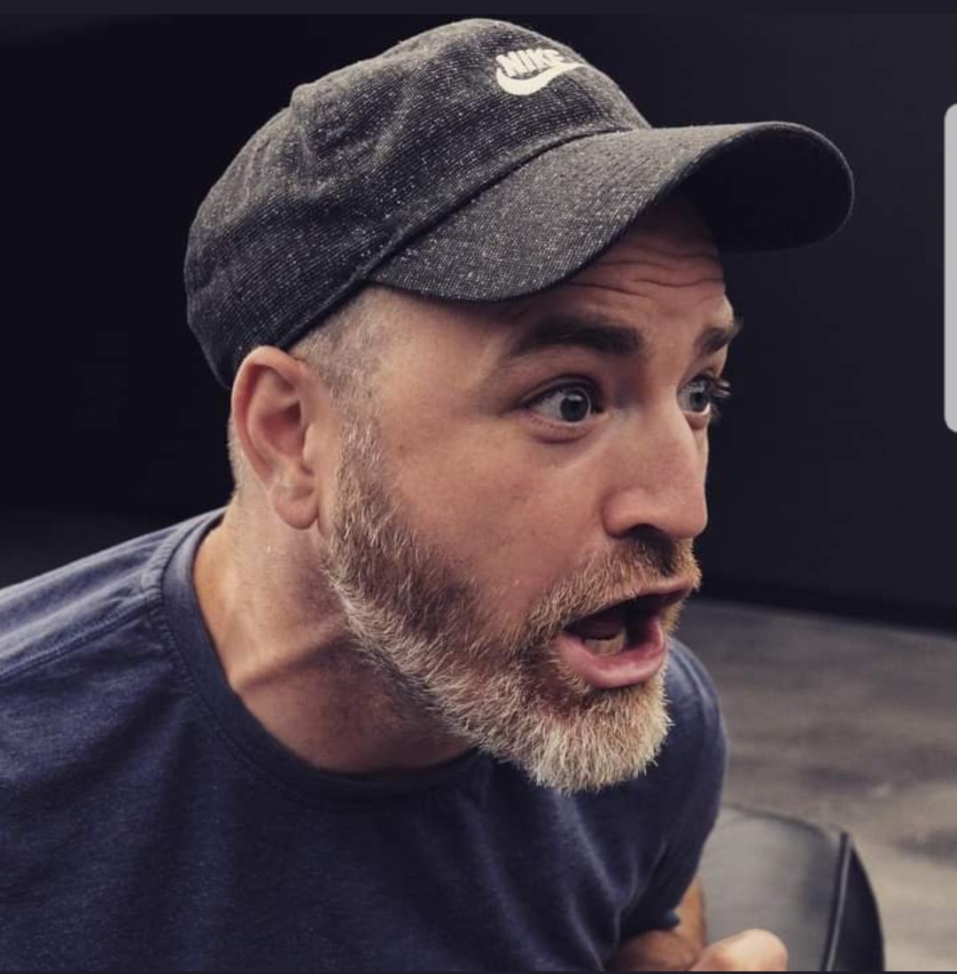 AdrielBob's tweet photo. @UnboxTherapy ...😋 https://t.co/mRQgwBn4Jl