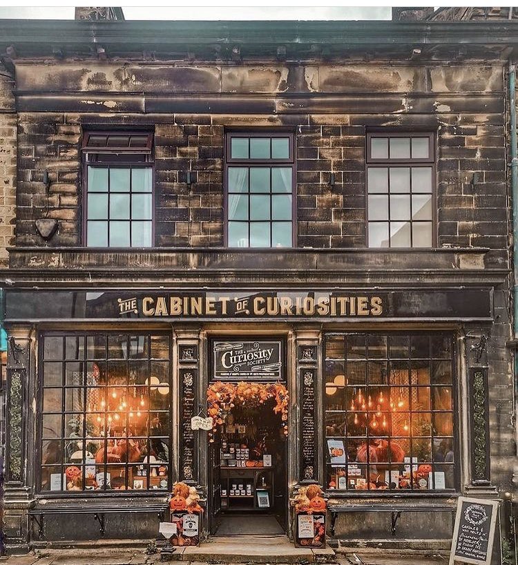 RCBridgestock's tweet image. Looking splendid for #Halloween guys! #Howarth