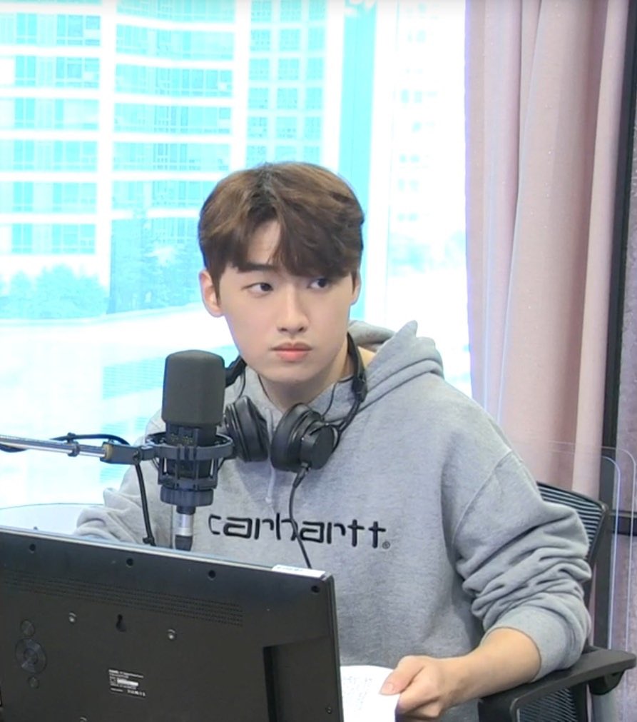realdddot's tweet photo. 고독방에 캡처 보내주신 분 감사합니다
홀린 듯이 폭풍저장했네 윗아 평생 함께 할게 https://t.co/h0OMU6R1DZ