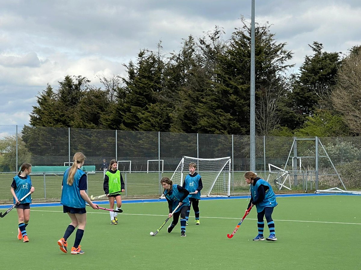 Who is ready for training tonight? Remember it is the U8/U10/U12 and U14 Boys from 630-730pm and U14/16 Girls 730-830pm. #lovehockey #backontheastro #goodtobeback <a href="/StainesHC/">Staines Hockey Club</a> <a href="/SpelthorneBC/">Spelthorne Council</a> @ActiveSurrey <a href="/EnglandHockey/">England Hockey</a> <a href="/SouthCentralHo2/">South Central Hockey</a>