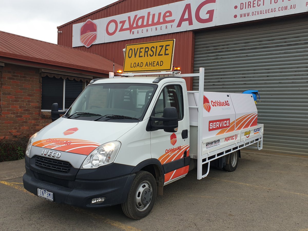 OzAG_Machinery's tweet photo. Keep an eye out for our new @Oz_Value_AG Service Vehicle.
Hitting the road in #oftm style! - https://t.co/TSmWcKoBdO
#werefarmerstoo #ozvalue #unverferth #fertec #donder #flatout #apv #ilgi #rolmako #gts #germinator #enorossi #pronar #celikel #grainchaser #madaraagro #service https://t.co/Q8JVrcYLmc