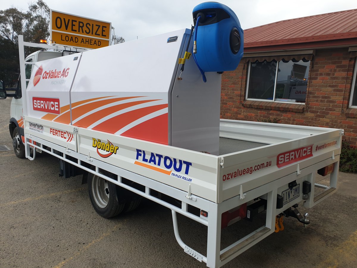 OzAG_Machinery's tweet photo. Keep an eye out for our new @Oz_Value_AG Service Vehicle.
Hitting the road in #oftm style! - https://t.co/TSmWcKoBdO
#werefarmerstoo #ozvalue #unverferth #fertec #donder #flatout #apv #ilgi #rolmako #gts #germinator #enorossi #pronar #celikel #grainchaser #madaraagro #service https://t.co/Q8JVrcYLmc