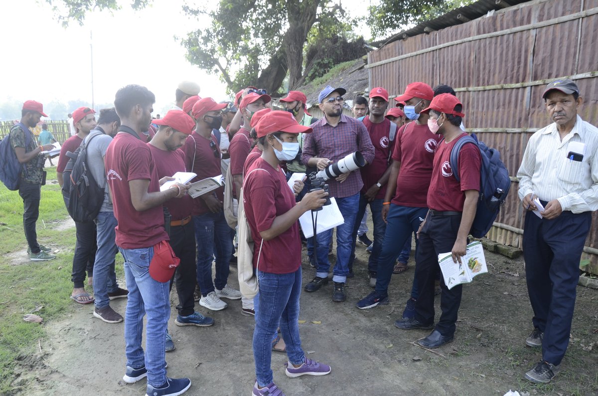 vgds_dolphin's tweet photo. Day 17: Participants had a wonderful session of Bird Watching in Kadwa Diara where they also saw Greater Adjutant & Painted Stork for the very first time in their natural habitat. @DEFCCOfficial @moefcc @DipakKrIAS #wildlife @ifs_bharat @TourismBiharGov #birdwatching #bird #vgds https://t.co/Doc1vg2KiI