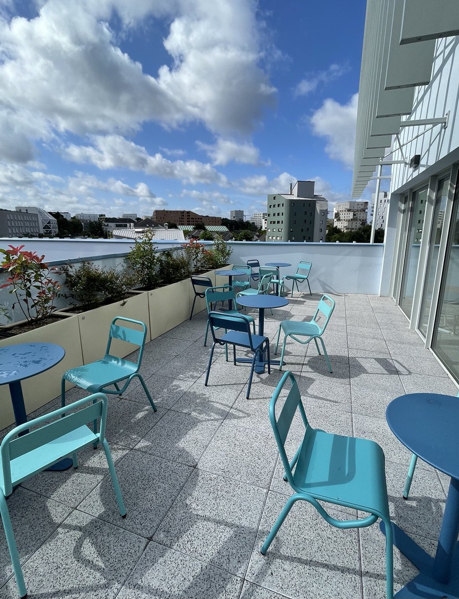 Très honoré d’effectuer aujourd’hui ma seconde rentrée au sein du campus d’ <a href="/AmosRennes/">AMOS Rennes</a> Sports Business School. Merci à son directeur <a href="/stephaneherbert/">Herbert Stéphane</a> pour sa confiance et pour ce campus à mission tout neuf et hyper fonctionnel.