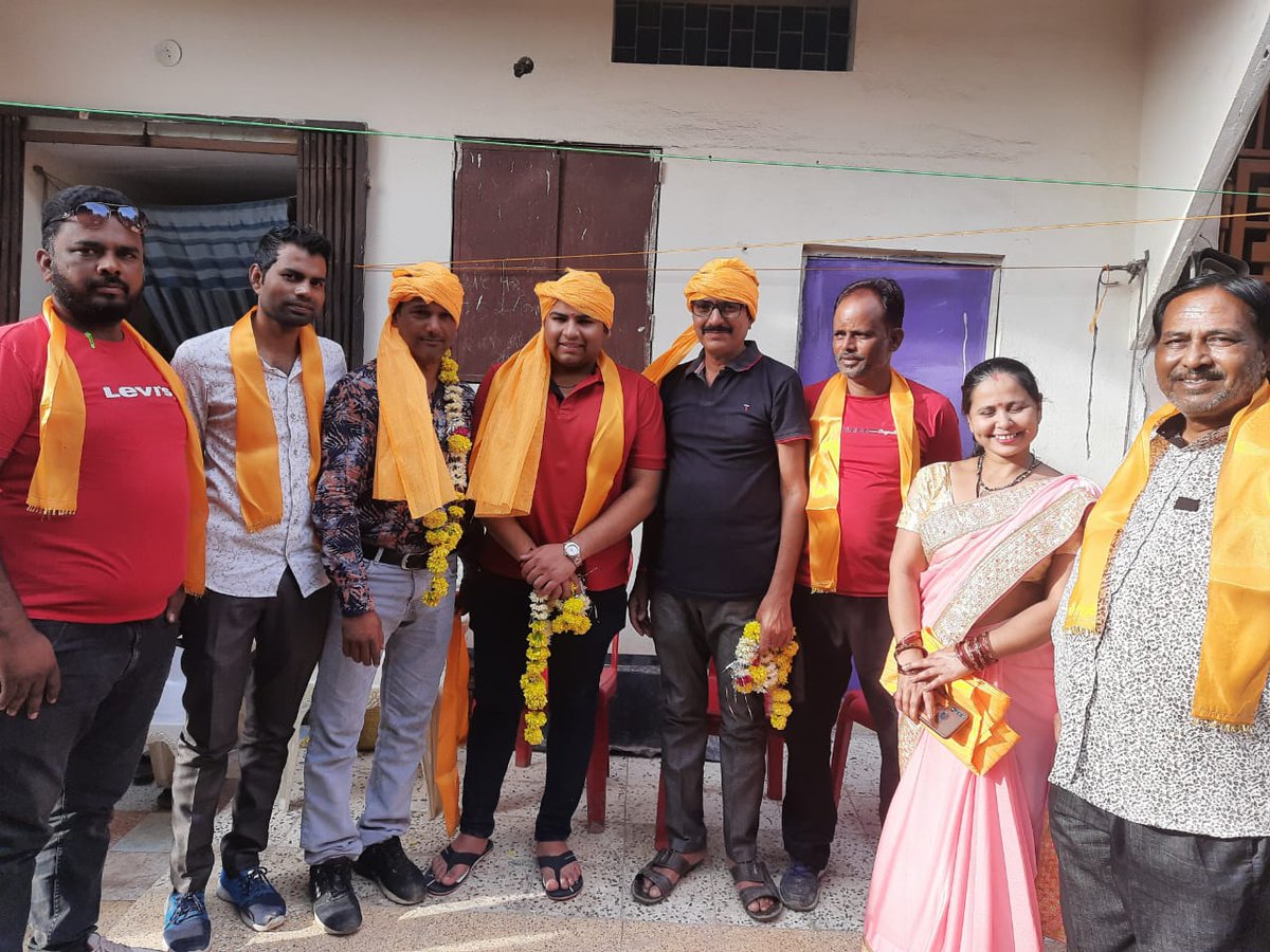 SanjayShukla_01's tweet photo. आज वार्ड क्रमांक 1 सिरपुर रज़ा कॉलोनी में स्थानीय रहवासियो के साथ मेरे पुत्र सागर शुक्ला ने बोरिंग का भूमि पूजन किया। https://t.co/djEMJNEBKB