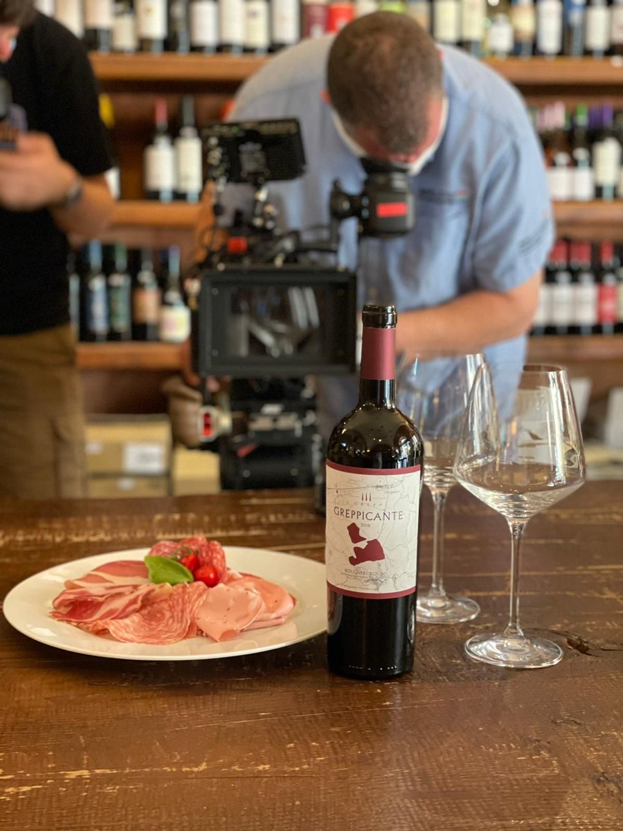 Delighted to see The Wine Show @WineshowTV Team back behind the lens for a Wine Show shoot in Tuscany with <a href="/TheTalentBankUK/">Talent Bank</a> <a href="/TWSCreative/">TWS Creative</a>  <a href="/joefattorini/">Joe Fattorini</a> <a href="/japster2008/">Melanie Jappy</a> thrilled to be back on location... more news coming soon