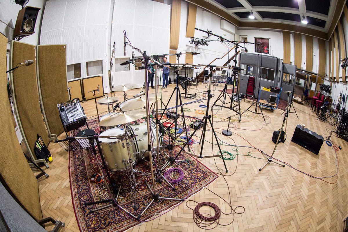 JulianKindredUK's tweet photo. Discovered some pics I missed from a few years back at @AbbeyRoad. @kaseytodd &amp; I are shown cutting drum tracks for @JaceEverett. And yes, I’m aware there’s a lot of mics on the kit.
I promise I can cut a mighty drum sound with just a few.
📷: @conormcdphoto 
🥁 @drumtechsupport https://t.co/kTFDV61j9Q