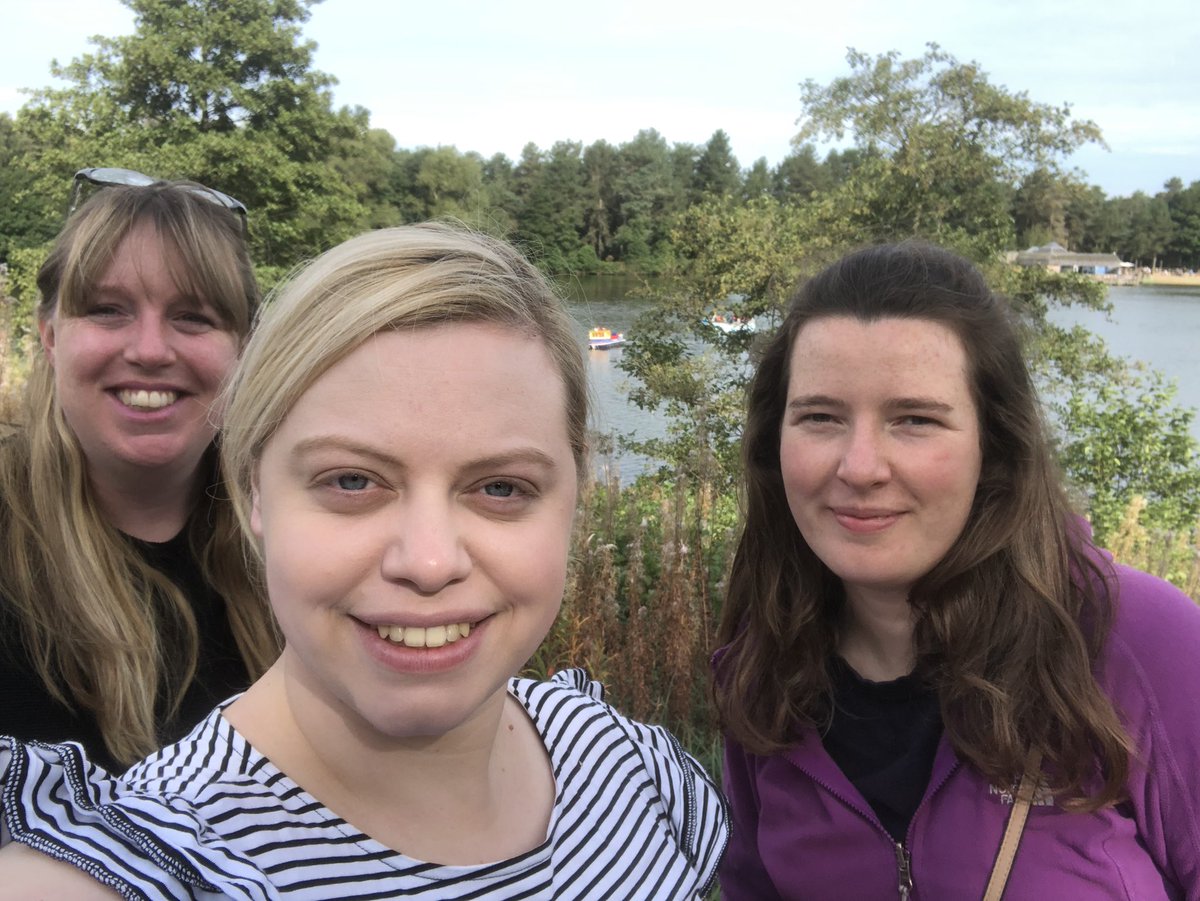 HelenJames93's tweet photo. Amazing week off with friends in @CenterParcsUK #SherwoodForest #Rapids 🌿💦🚴🏼‍♀️ https://t.co/yHRiQKkHsk