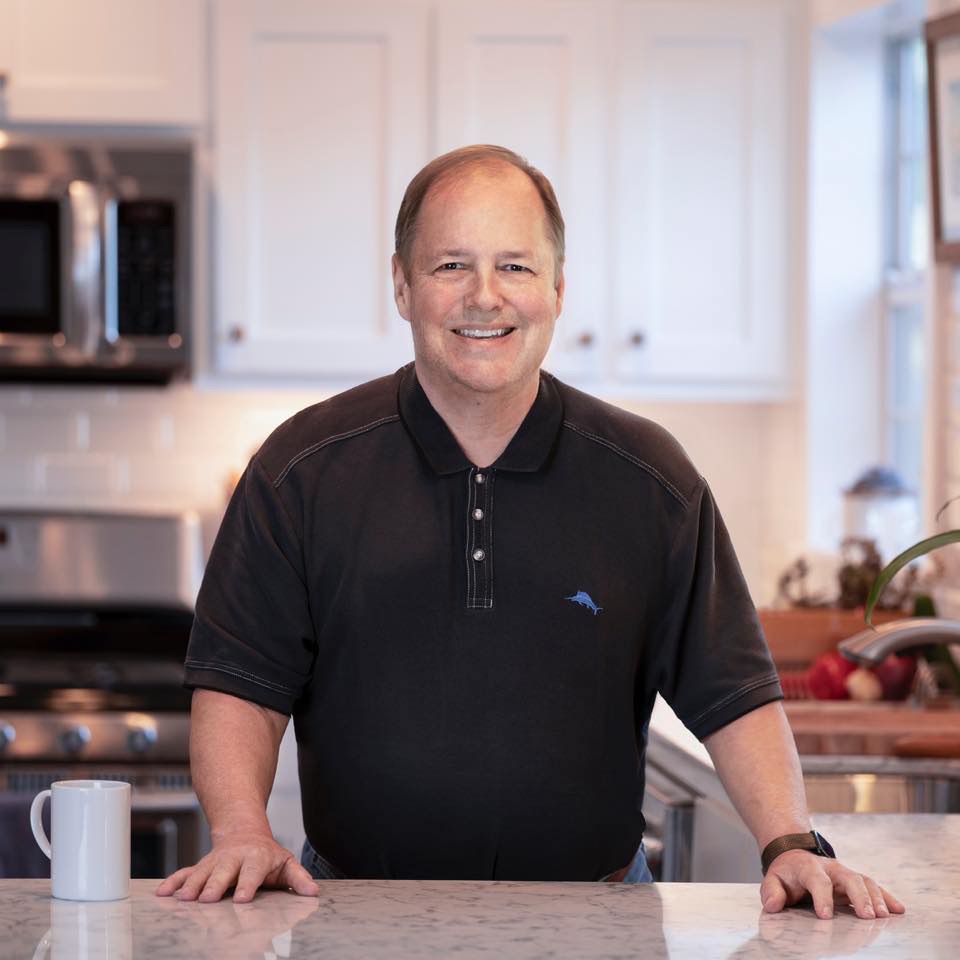 IBfliesproject's tweet image. Today, we honor the publication of #ShoeboxChronicles by @markglehman. His collection of family stories will touch your heart. You'll smile, cry, and ROFLOL. Then call your oldest living relative to preserve their stories. #familylegacy #ironbutterfliesproject #bestseller