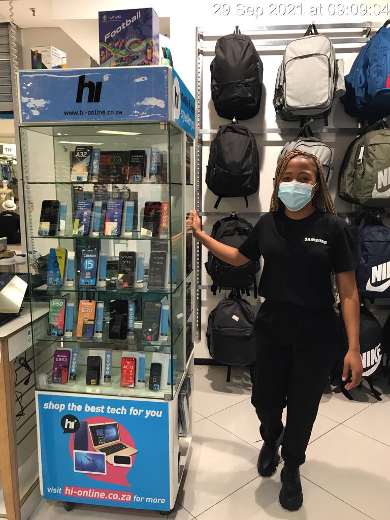 MeGaWorxx1's tweet photo. TFG teams out across the country TODAY🔥🌞 #TFG #megaworxx #samsung #ambassadorsofexcellence #fieldmarketing https://t.co/Mh9etTpX4Y