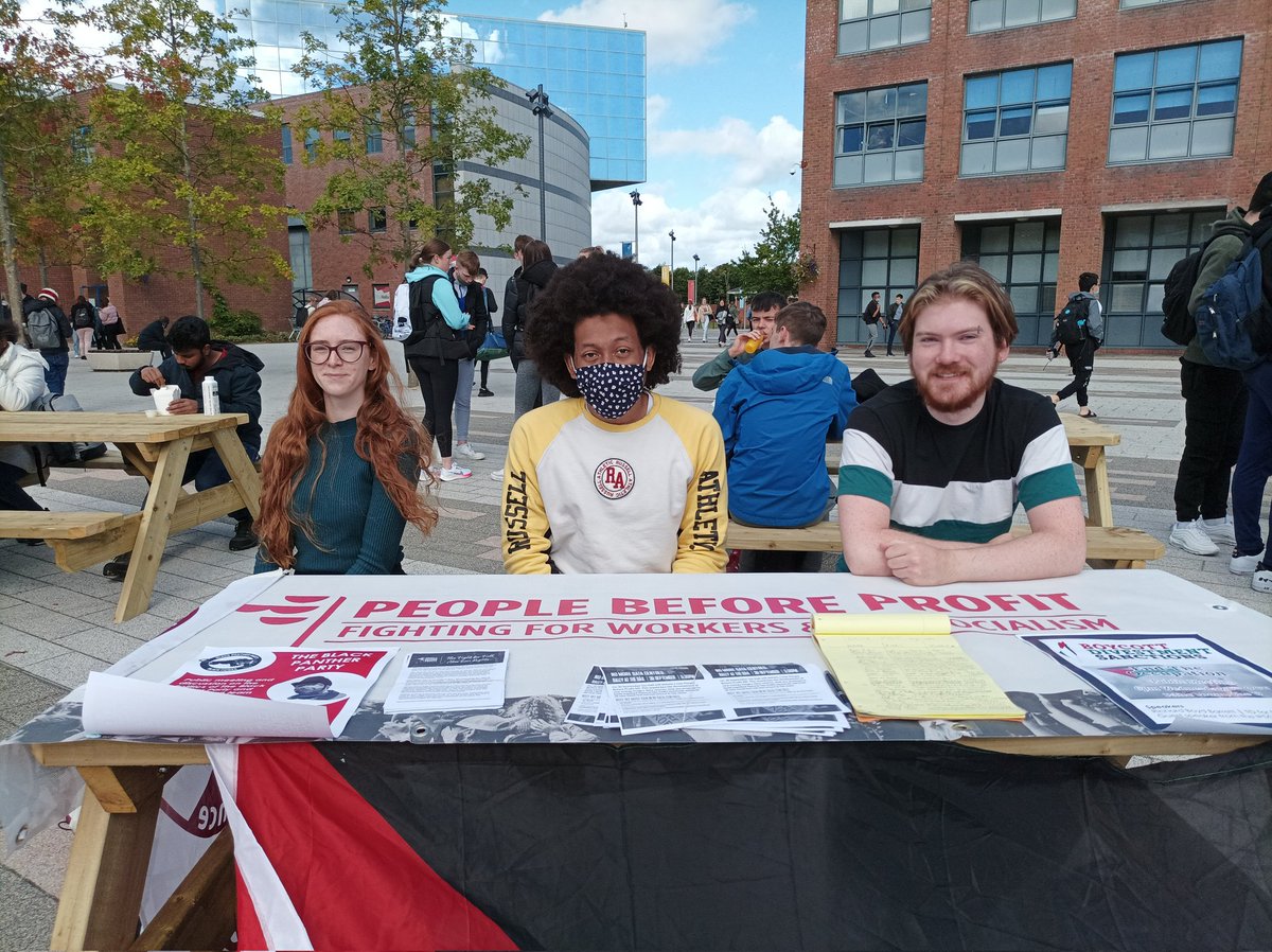 dcupbp's tweet photo. Sign-ups today and tomorrow outside the U! come along for a chat 👇 https://t.co/DhDDXx46FE