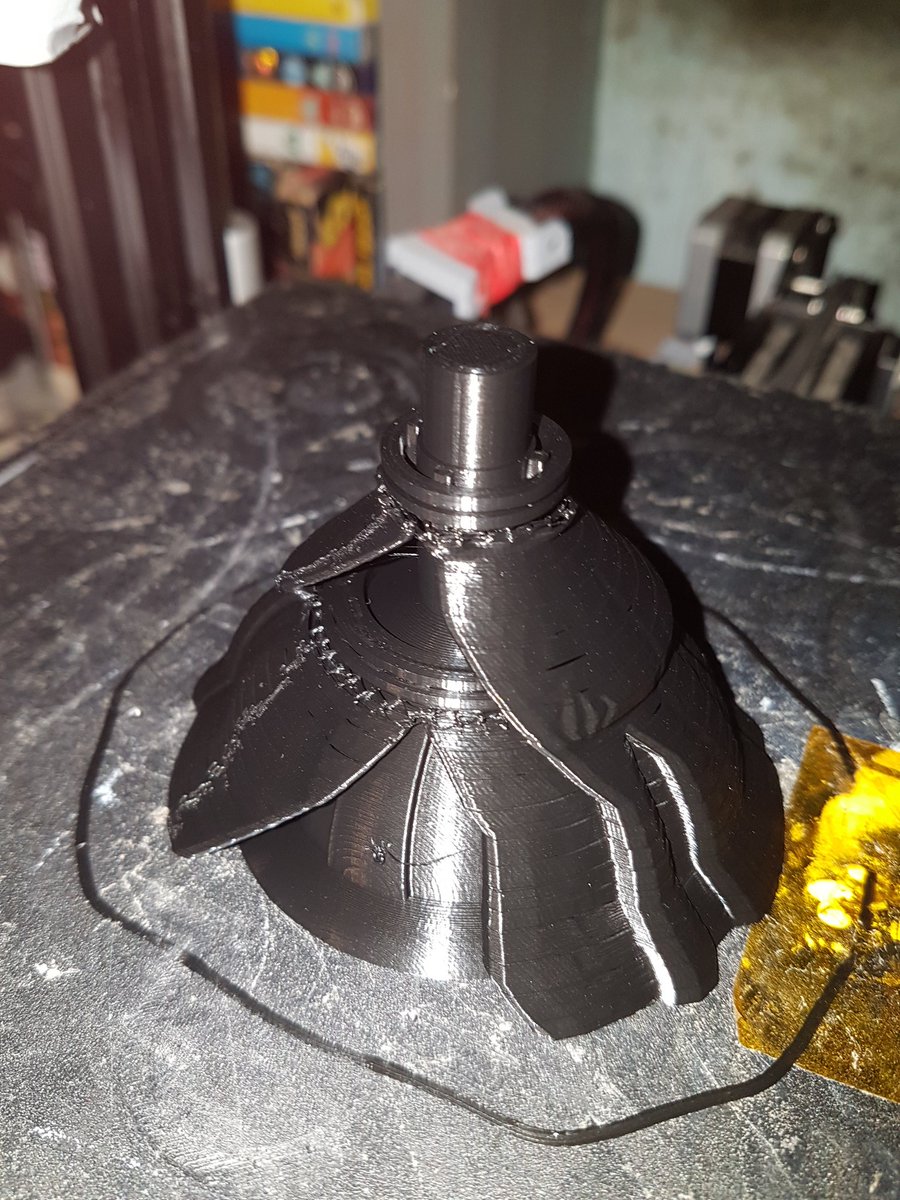 C4544S's tweet photo. Dalek plunger with and without build support #DalekBuild https://t.co/DXO478pHpy