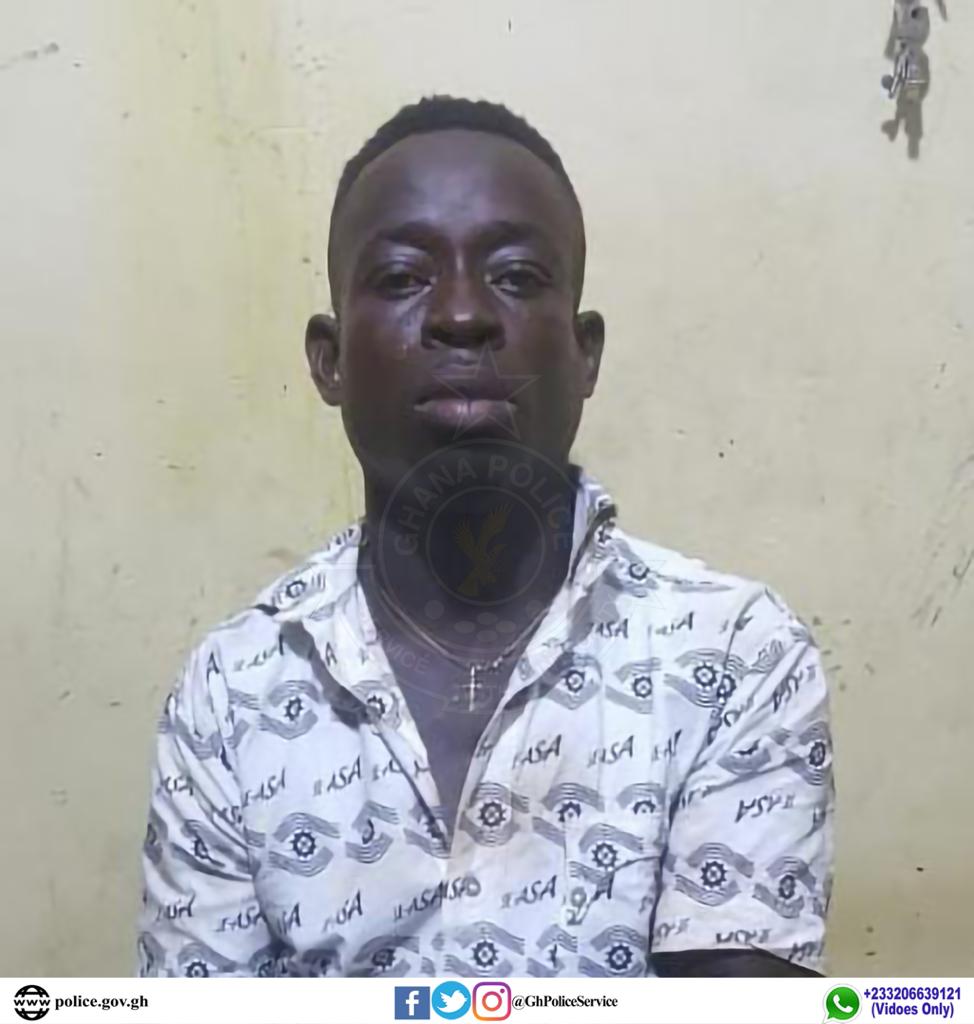 GhPoliceService's tweet photo. News Release: Two Robbers Shot Dead, One Arrested, Others are on the Run in the Ashanti Region 

The Anti-Robbery Task Force of the Ashanti Regional Police Command in an intelligence-led operation shot two suspected armed robbers who later died at the hospital. https://t.co/PfcG64bkjo